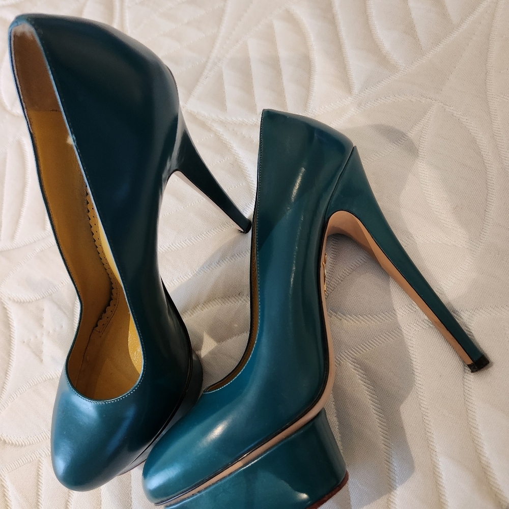 Charlotte Olympia platform pump